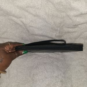 Leather travel wallet